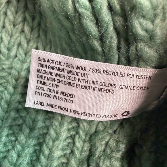 Universal Thread Textured Knit Sweater in Sage - Picture 7 of 8